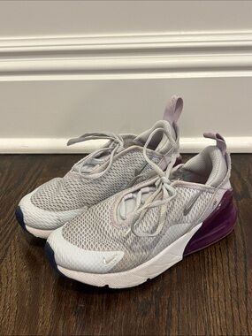 Nike Girls Air Max 270 Sneakers  Light Gray with Purple Heel Size 13